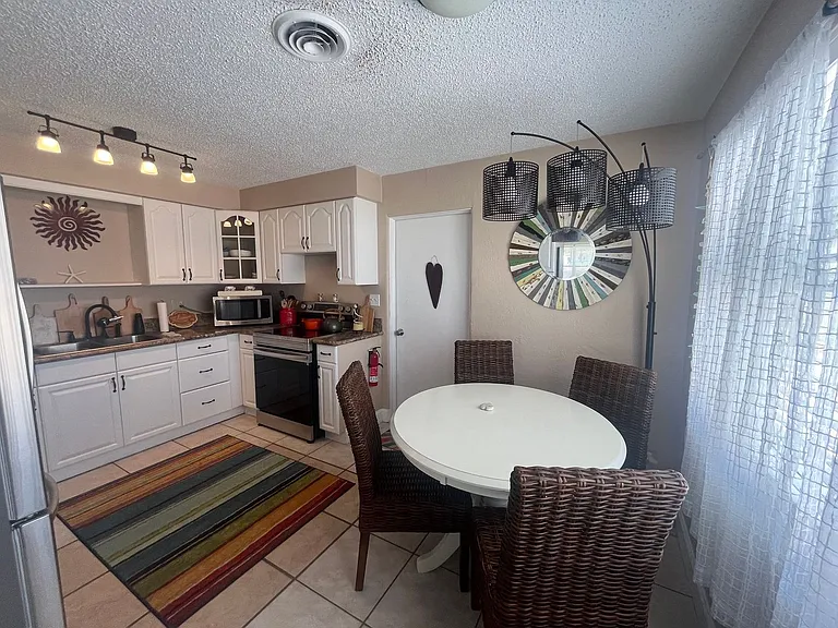 23 San Jose Dr — Photo 8