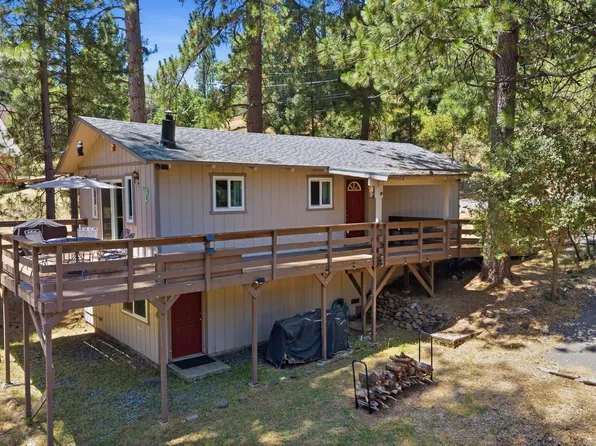 19666 Cottonwood St, Groveland, CA 95321