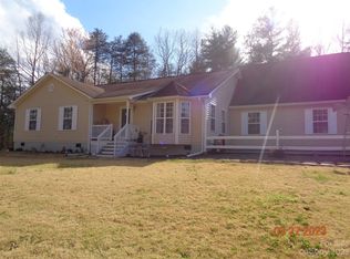6320 Walker Chapel Rd, Morganton, NC 28655