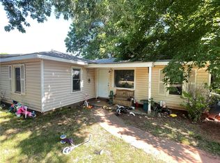 319 W 2nd St, Chandler, OK 74834