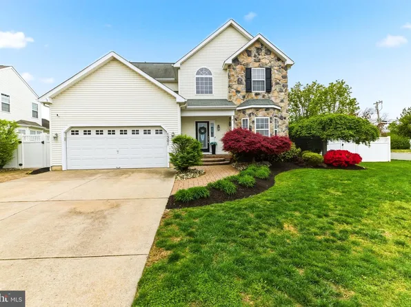 1301 Sassafras Ln, Williamstown, NJ 08094