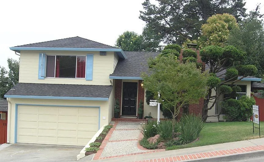 4977 Kathleen Ave photo 1