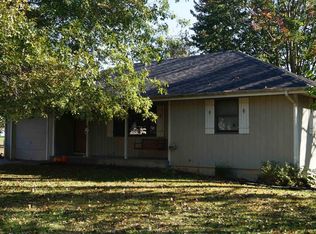 1935 NW 38th St, Topeka, KS 66618