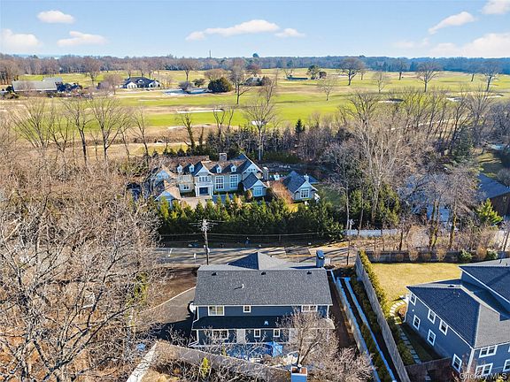 2nd image of 208 Cow Neck Road