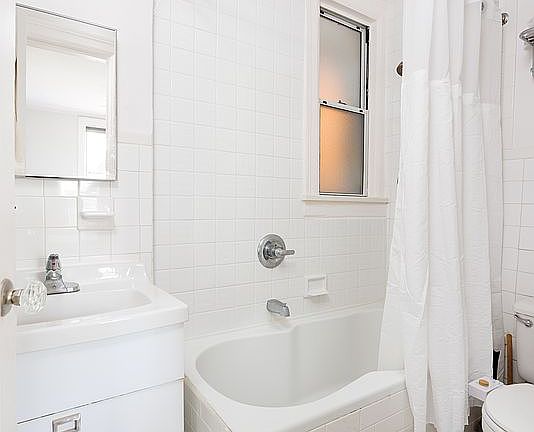 5th image of 151 Joralemon St APT 17