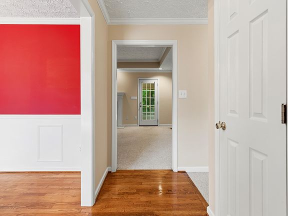 4th image of 9620 Kourtny Way