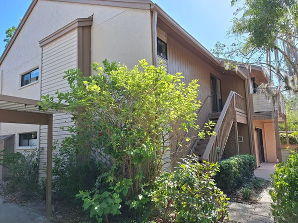 1697 Brookhouse Cir, Sarasota, FL