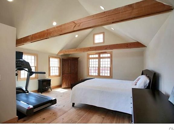 Fabulous Newly Built Studio, Great for Office, Artist's Studio, Guest Suite or Playroom/Recreation R