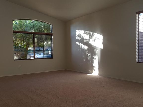 4th image of 1531 N Sierra Heights Cir