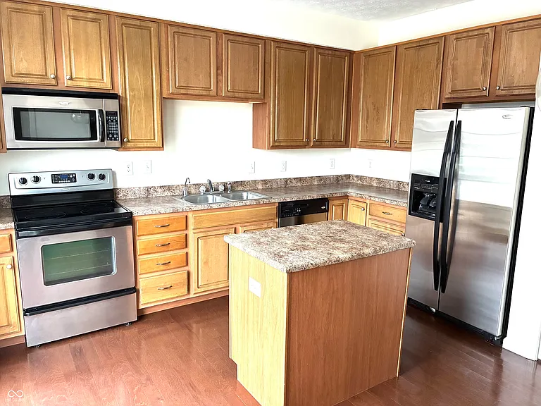 420 W Main St — Photo 13