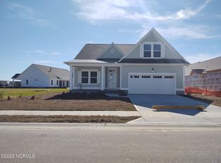 320 Lightning Bug Ln, Holly Ridge, NC 28445