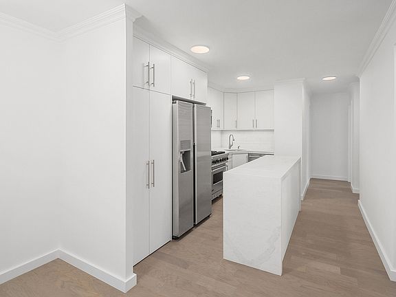 3rd image of 333 E 79th St APT 8Z