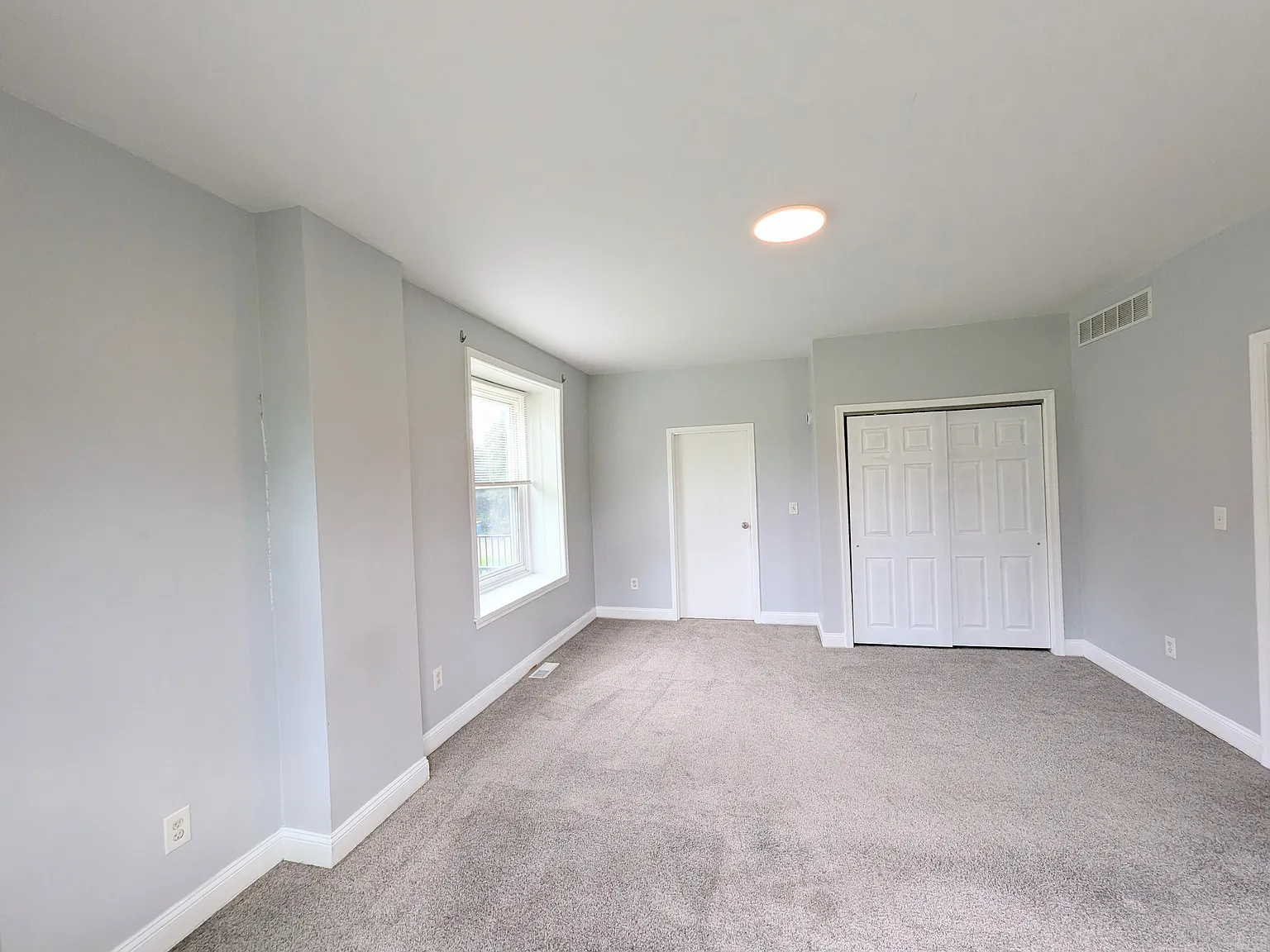 1 bed, 659 sqft, $1,350 — Photo 3