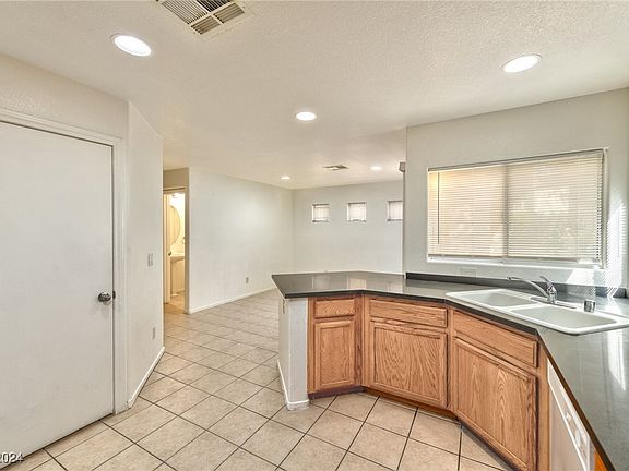 2nd image of 10433 Wyatt Earp Ct