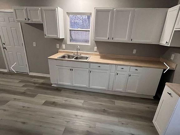 5th image of 9412 Pratt Ave