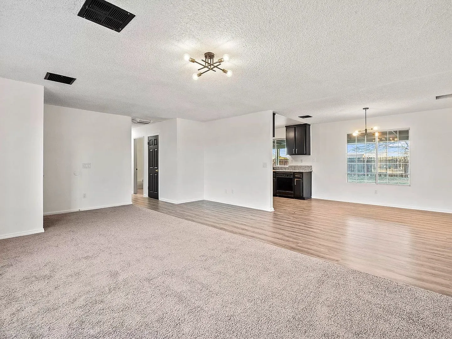Available Now...Gorgeous Modern Updated Home! — Photo 3