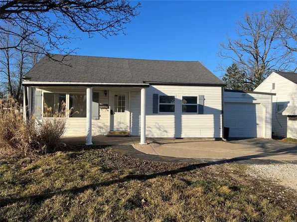 307 E Main St, Bowling Green, MO 63334