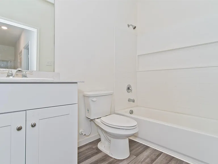 1637 Shadow Hawk Dr — Photo 17