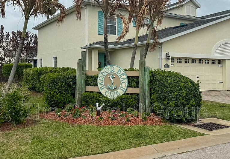 1017 Steven Patrick Ave — Photo 7