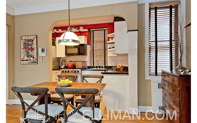 Sold by Douglas Elliman | media 16