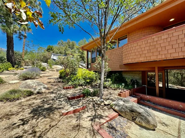 27916 Saunders Mdw, Idyllwild, CA 92549