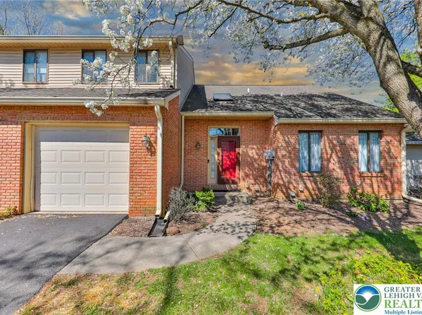 2885 Greenleaf Ct, Bethlehem, PA 18017