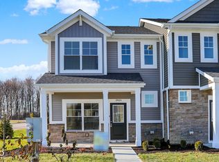 19420 Northwest Dr, Westfield, IN 46074