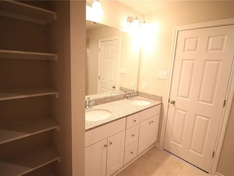 509 Whitney Trl — Photo 11