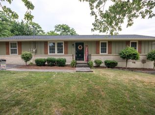 117 Crestmont Dr, Hendersonville, TN 37075
