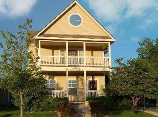 909 SW Redbuck Cir, Lees Summit, MO 64081