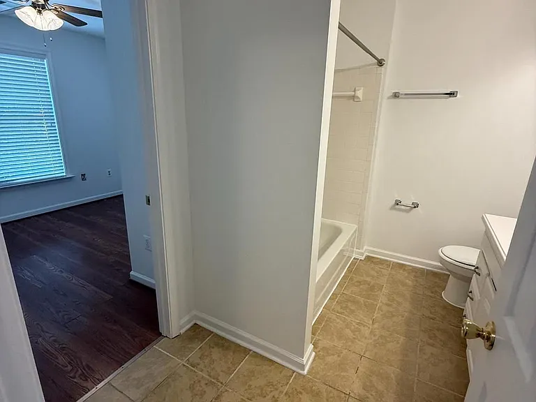 1554 Beverly Ct — Photo 31