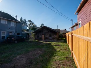 2152 McPherson St #3600, North Bend, OR