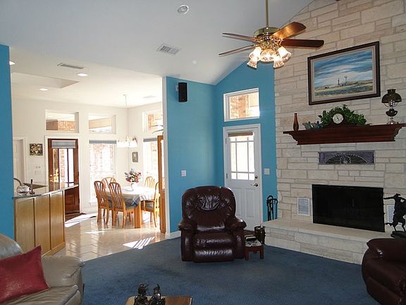 2nd image of 4515 Meadowlark Ln