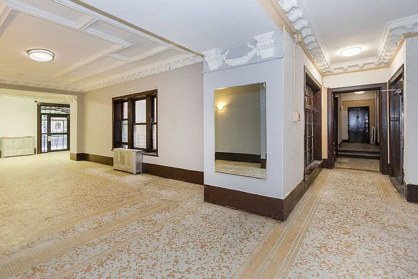 Rented by Bohemia Realty Group | media 27