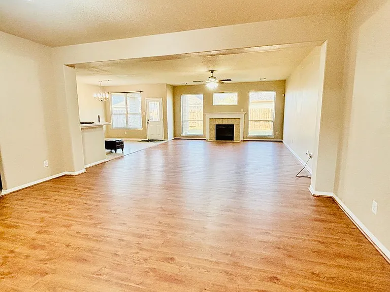9947 Valance Way — Photo 11