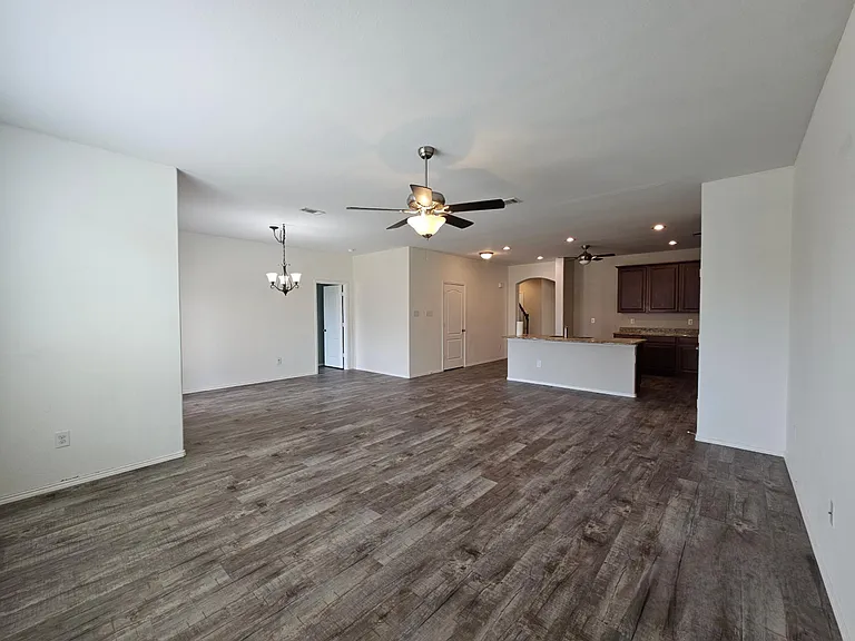 3905 Polar Brook Dr — Photo 8