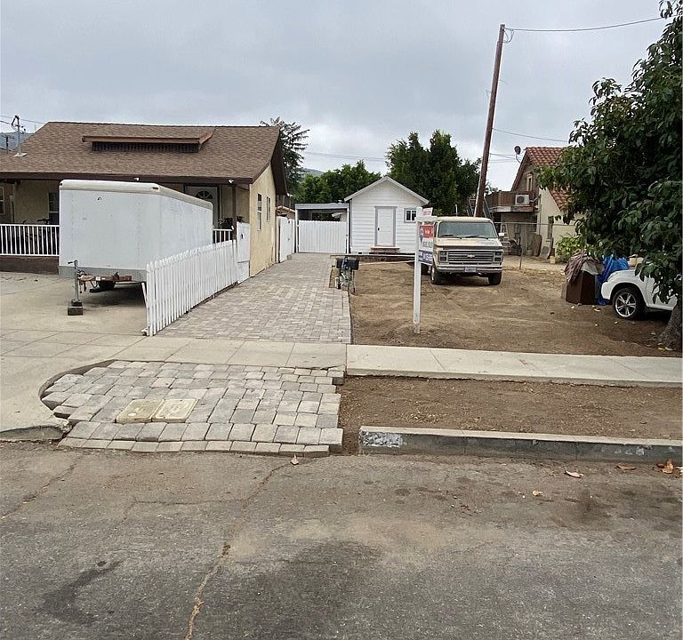 1st image of 328 Clay St