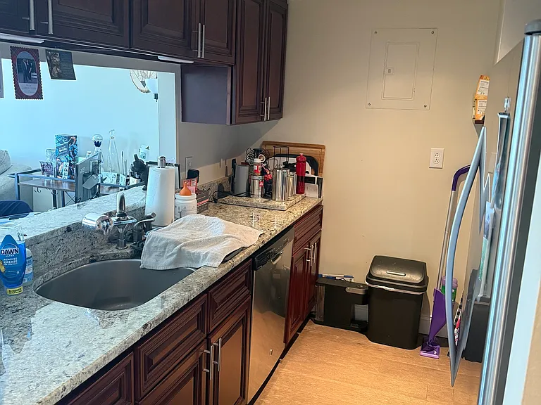 127 Greyrock — Photo 2