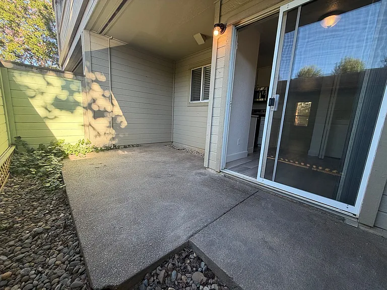 9151 Newhall Dr #116 — Photo 13