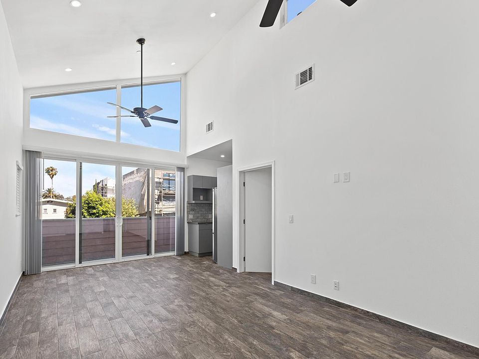 1st image of 2329 Carmona Ave