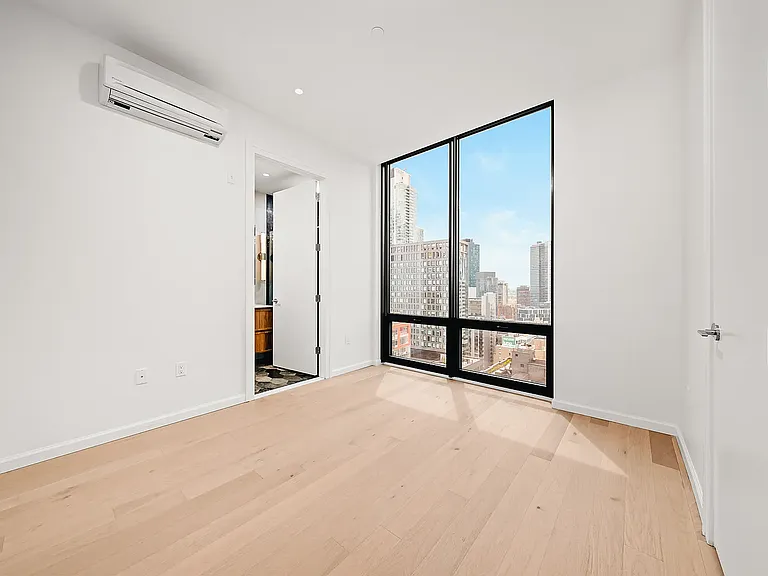 41-15 24th St #2105 — Photo 12