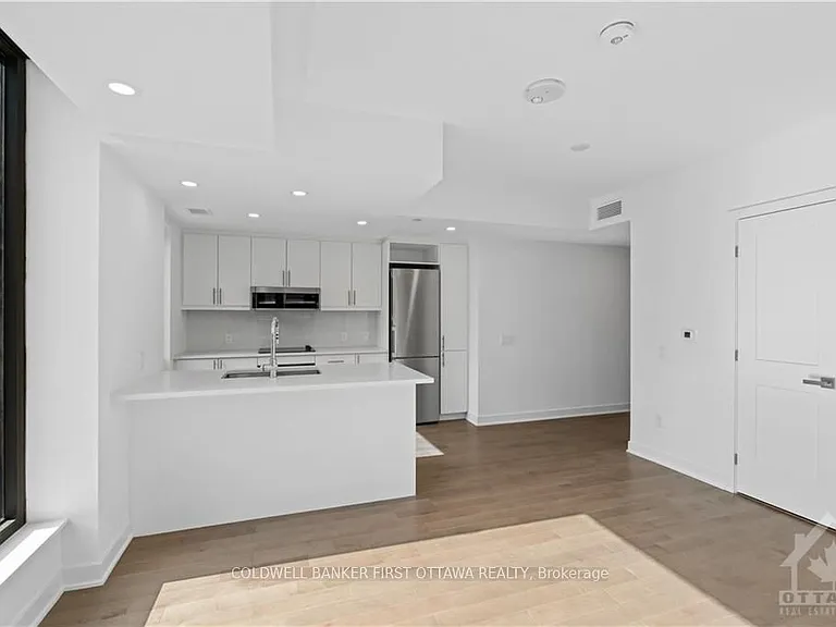 340 Queen St #1407 — Photo 17
