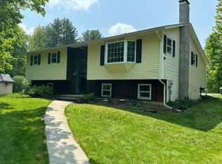 411 Burritt Rd, Hinesburg, VT 05461