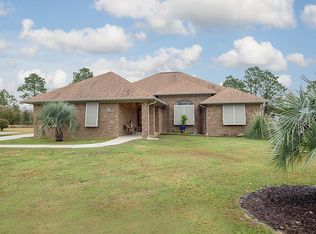 9570 Fairway Dr, Foley, AL 36535