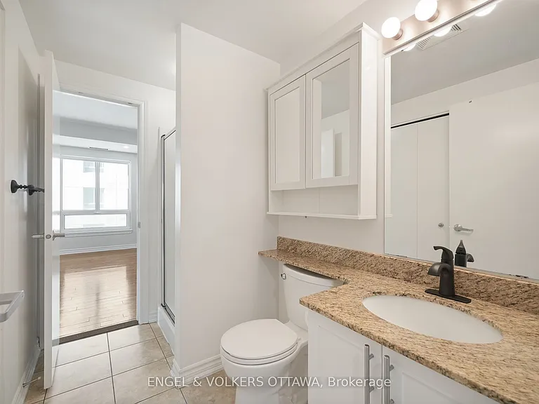 234 Rideau St #1112 — Photo 16