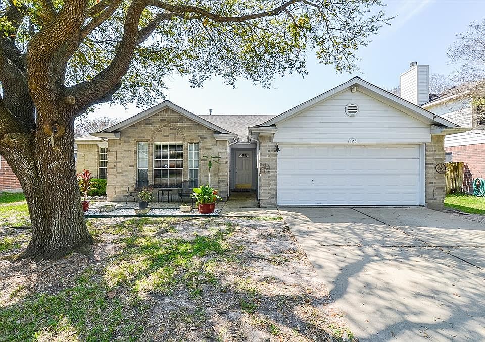 1st image of 7123 Pheasant Grove Dr