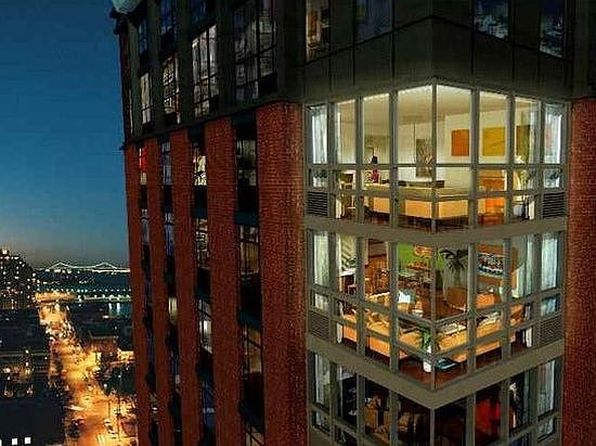 105 Greene St APT 1402