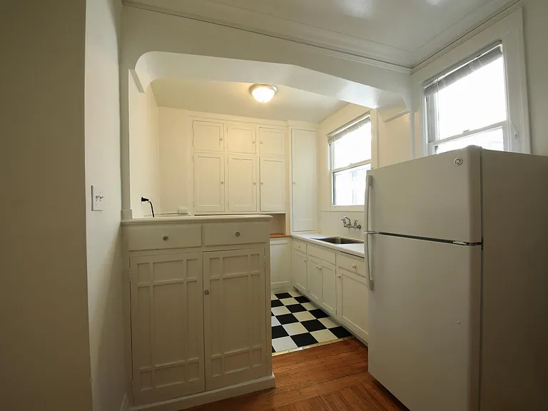 1845 Gough St #4 — Photo 10