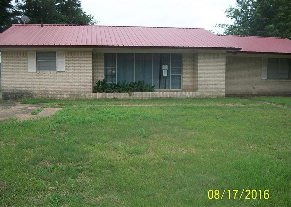 1st image of 13 Park Dr