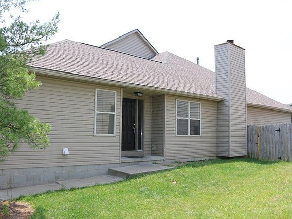 2nd image of 221 Miller Dr